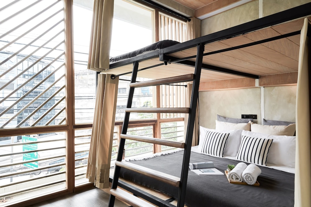 Vann Bangkok Boutique House 11/50