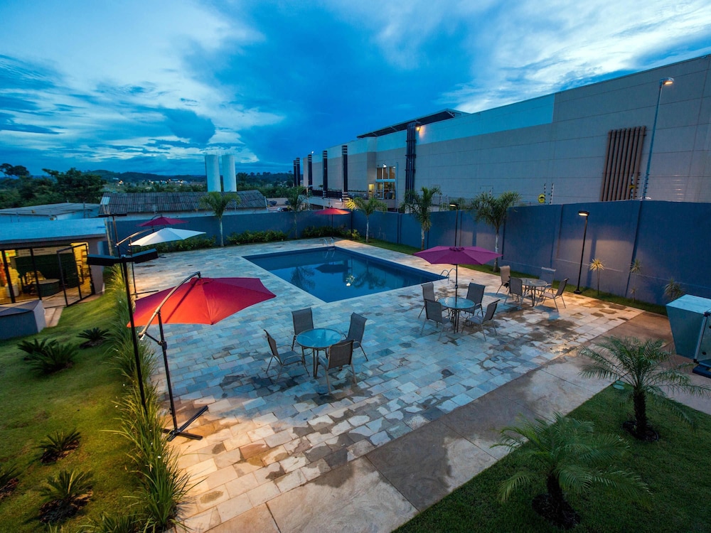 IBIS STYLES PARAUAPEBAS 3/75