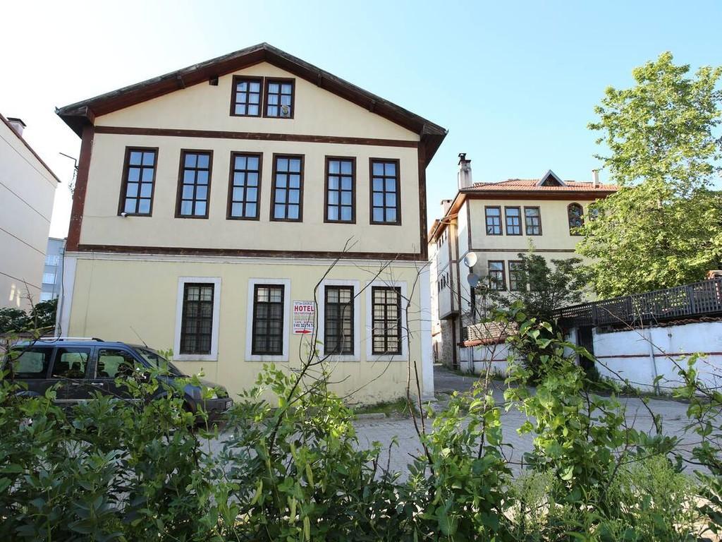 Sebile Hanim Konaklari 1/13