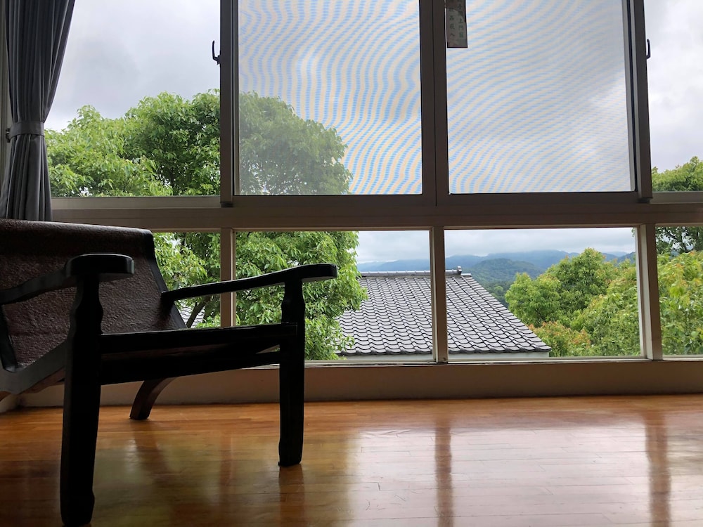 Sanyi Happiness B&B 30/70