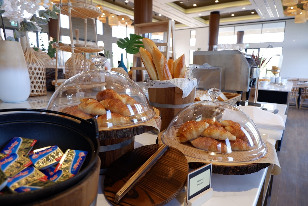 Laguna Grand Hotel & Spa Songkhla (SHA Certified) 35/50