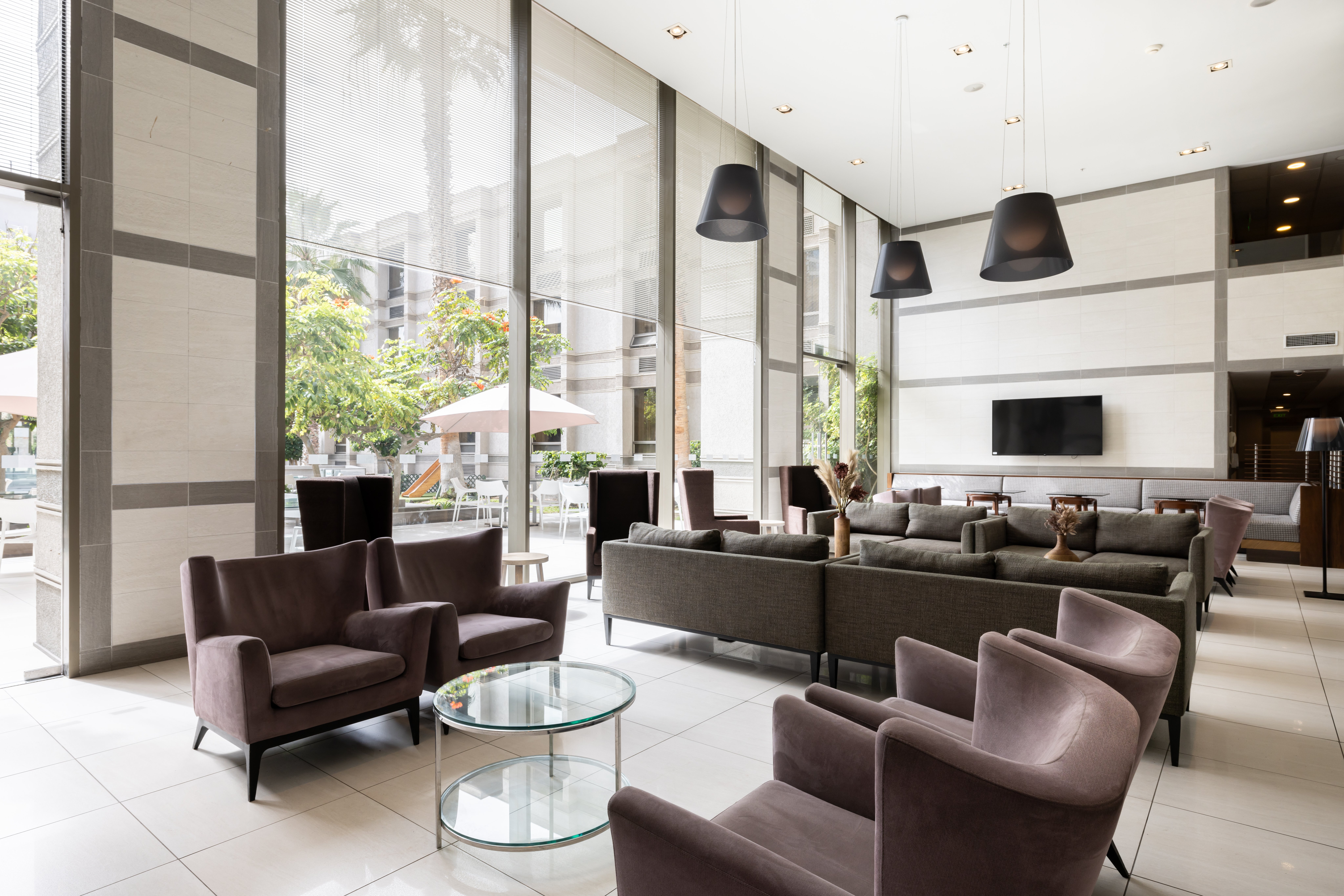 HOLIDAY INN EXPRESS IQUIQUE 38/74