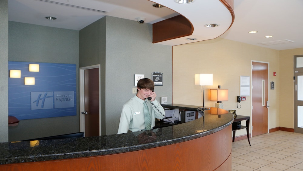 Holiday Inn Express Leland - Wilmington Area 10/71