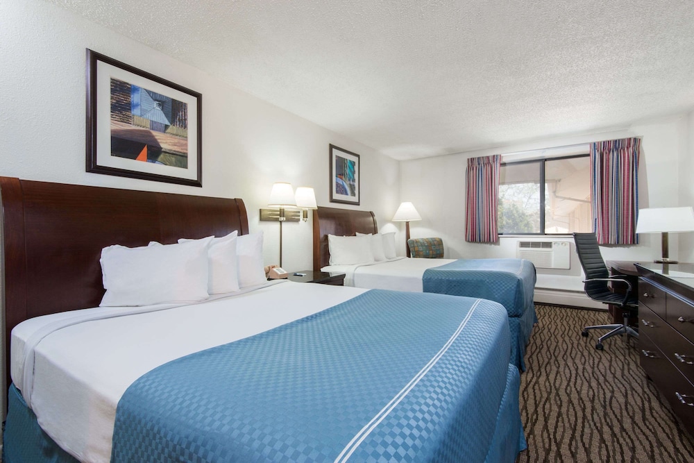 Travelodge By Wyndham Laramie 12/24