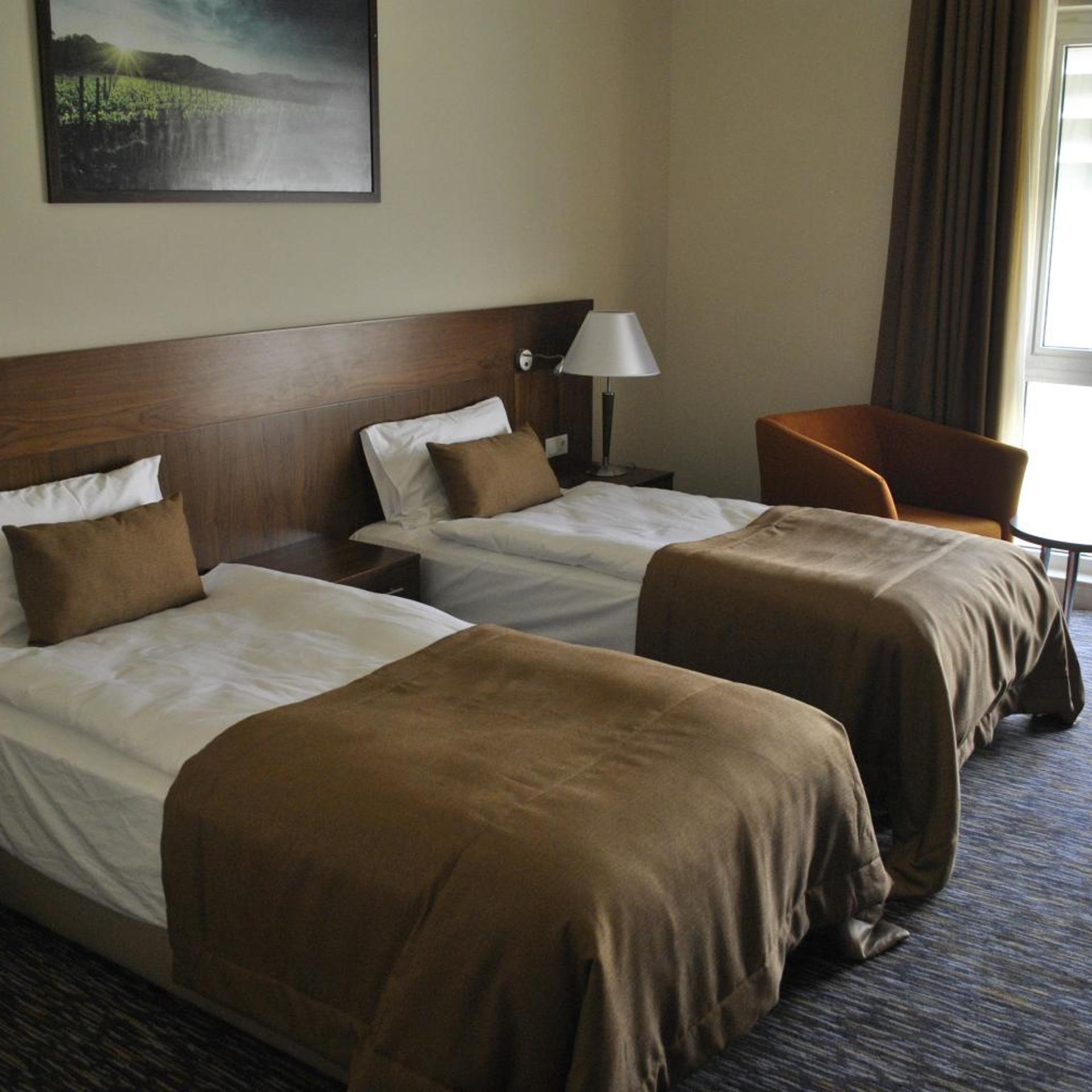 Kurmick Maysan Hotel 22/66