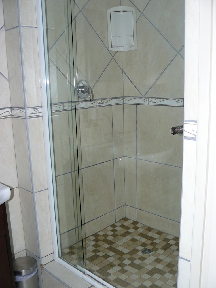 See More Guest House 24/50
