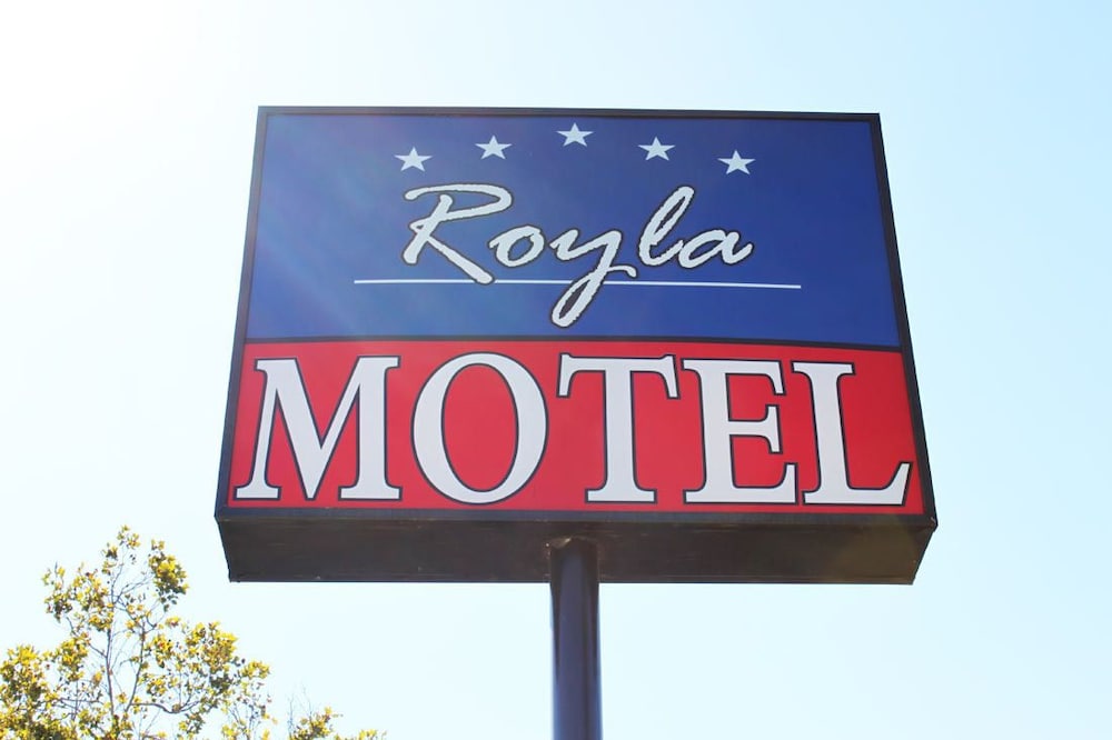 Royla Motel 30/44