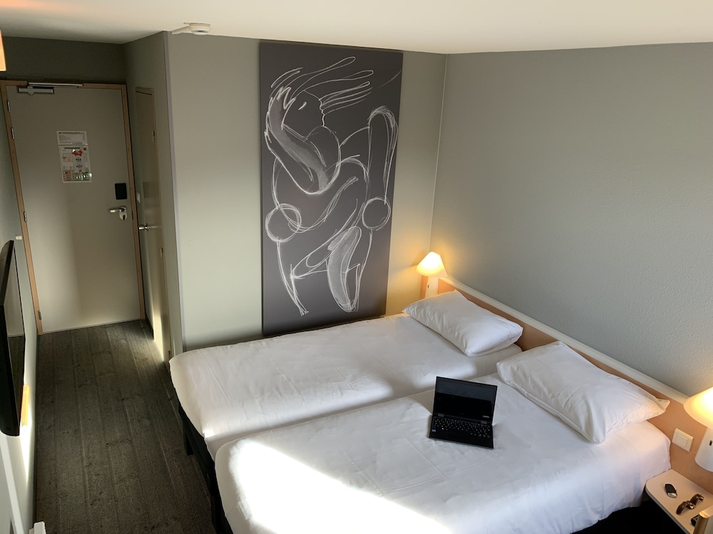 Ibis Auray 37/65