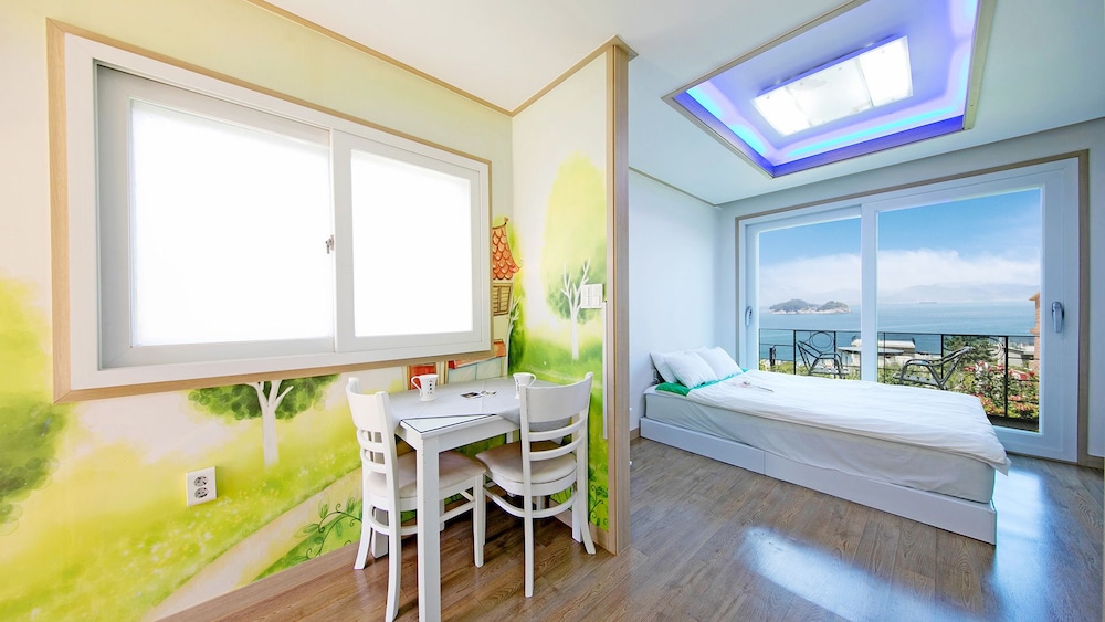 Hanulbora Pension 17/50