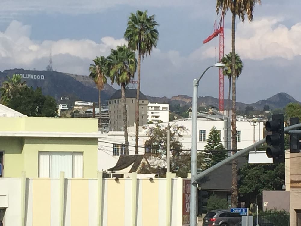 Hollywood Guest Inn 1/23