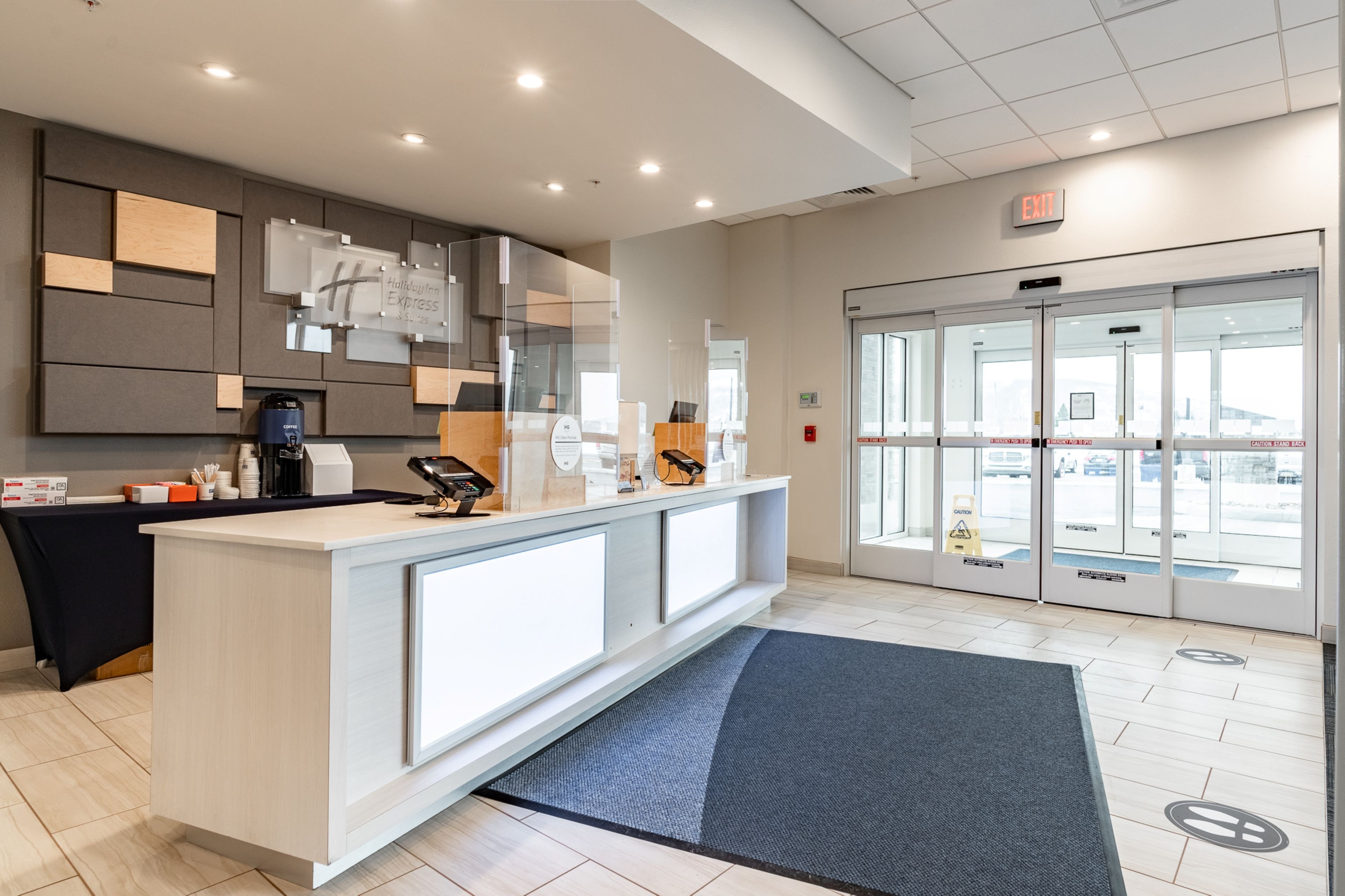 Holiday Inn Express And Suites Moundsville 9/61