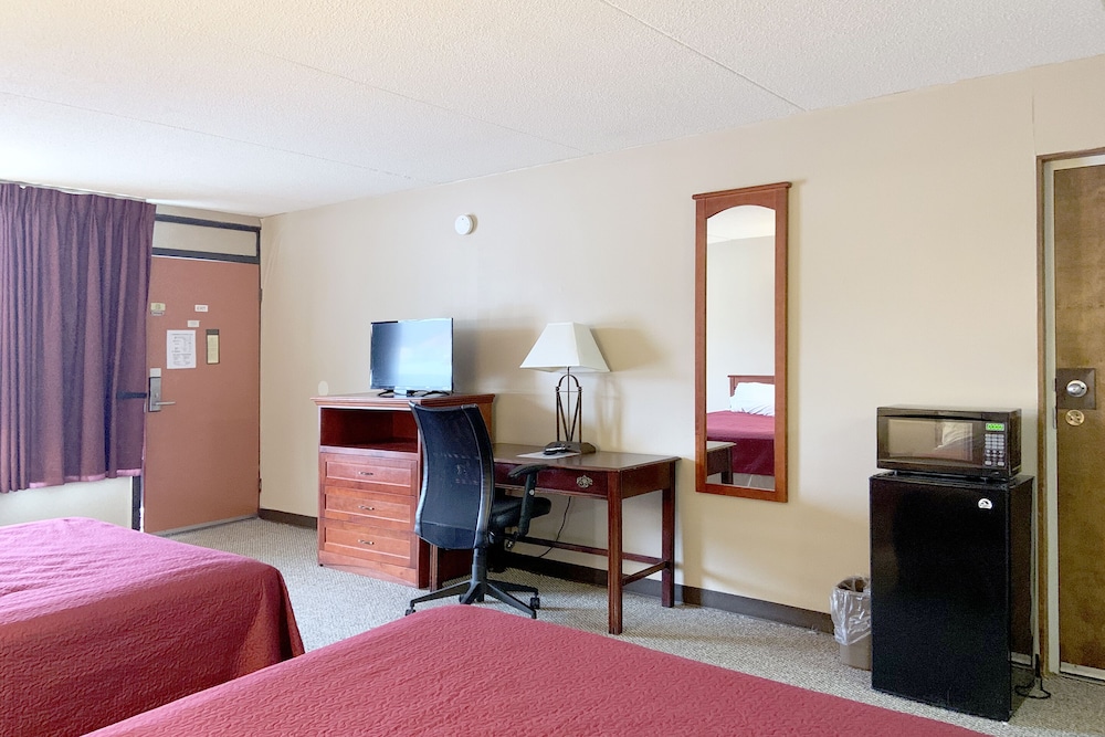 Paris Inn and Suites 28/40