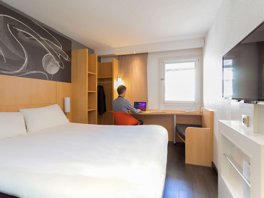 Ibis Grenoble Centre 18/67