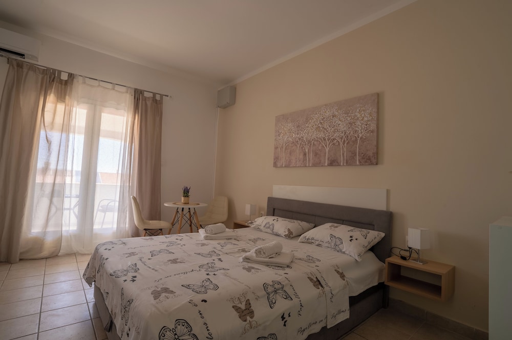 PETRA APARTMENTS 写真5
