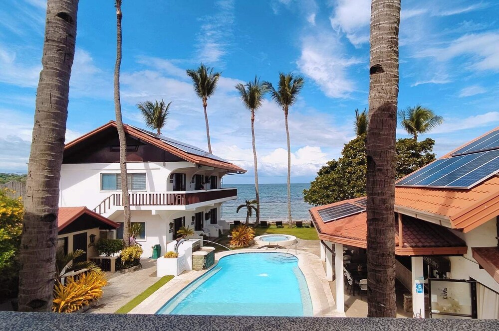 The Coral Beach Club 44/50