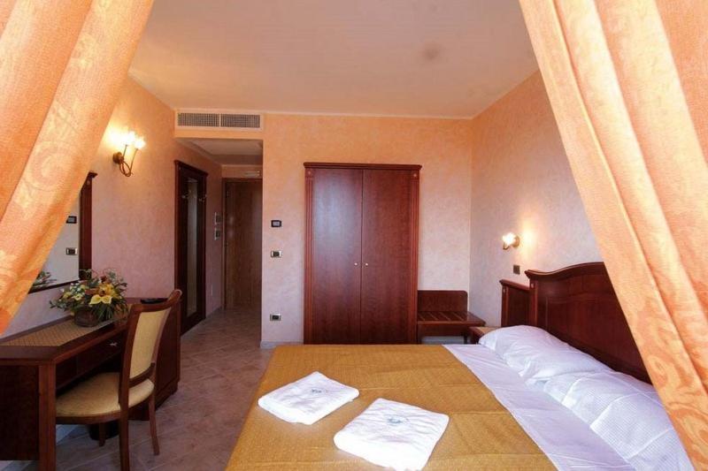 Santa Chiara Hotel Residence 12/57