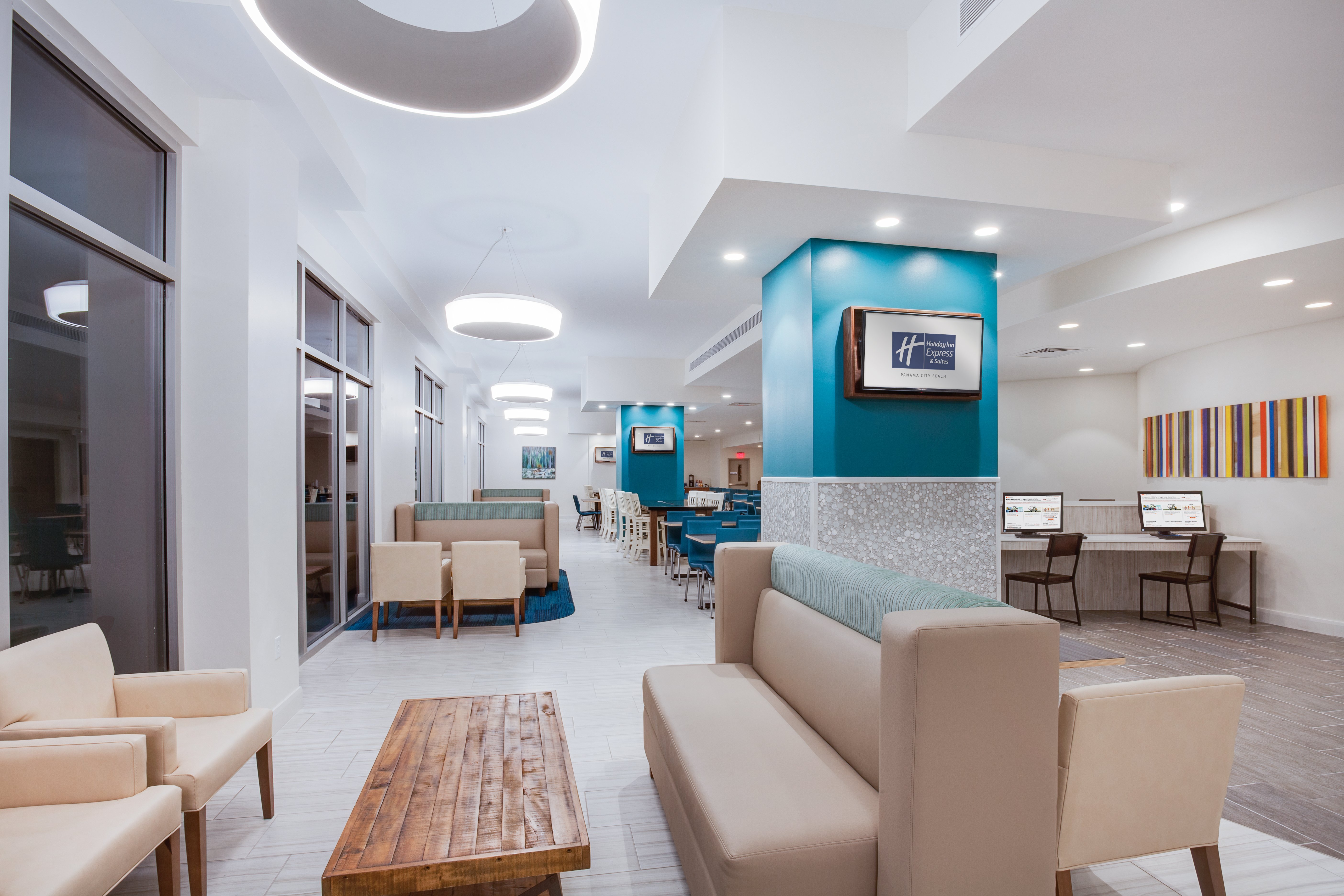 Holiday Inn Express Suites Panama City Beach 25/50