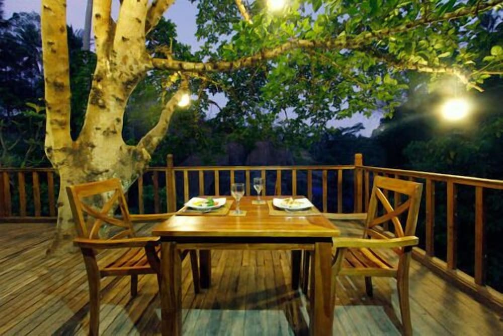 Griya Shanti Villas & Spa 30/50