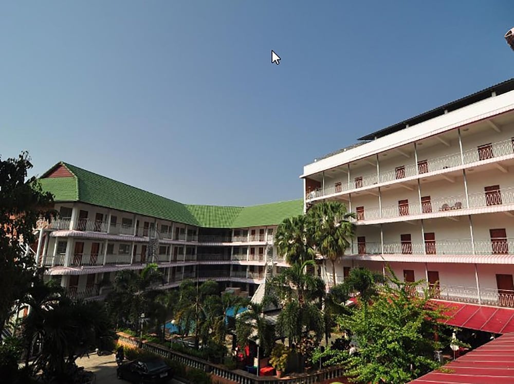 Top North Hotel Resort 2/49