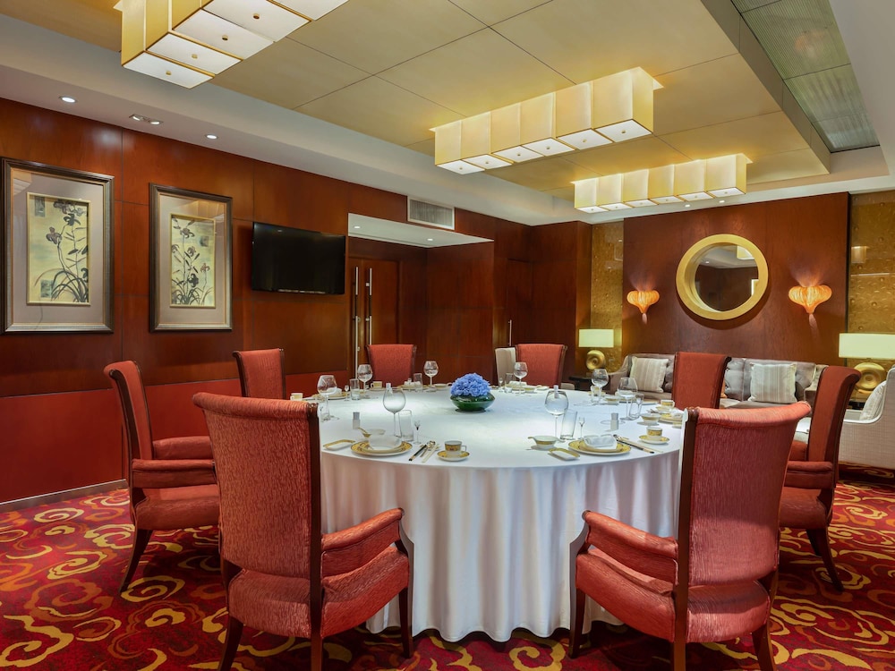 Pullman Guangzhou Baiyun Airport Hotel 56/77