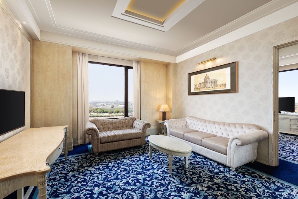 Sheraton Grand Palace Indore Ex the Grand Bhagwati Palace 25/37