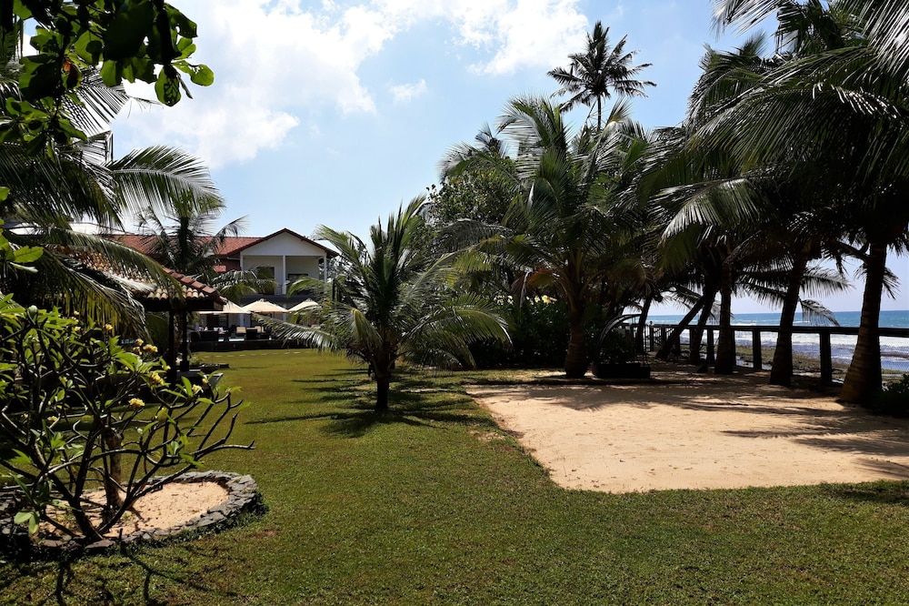 Imagine Villa Hotel 38/50