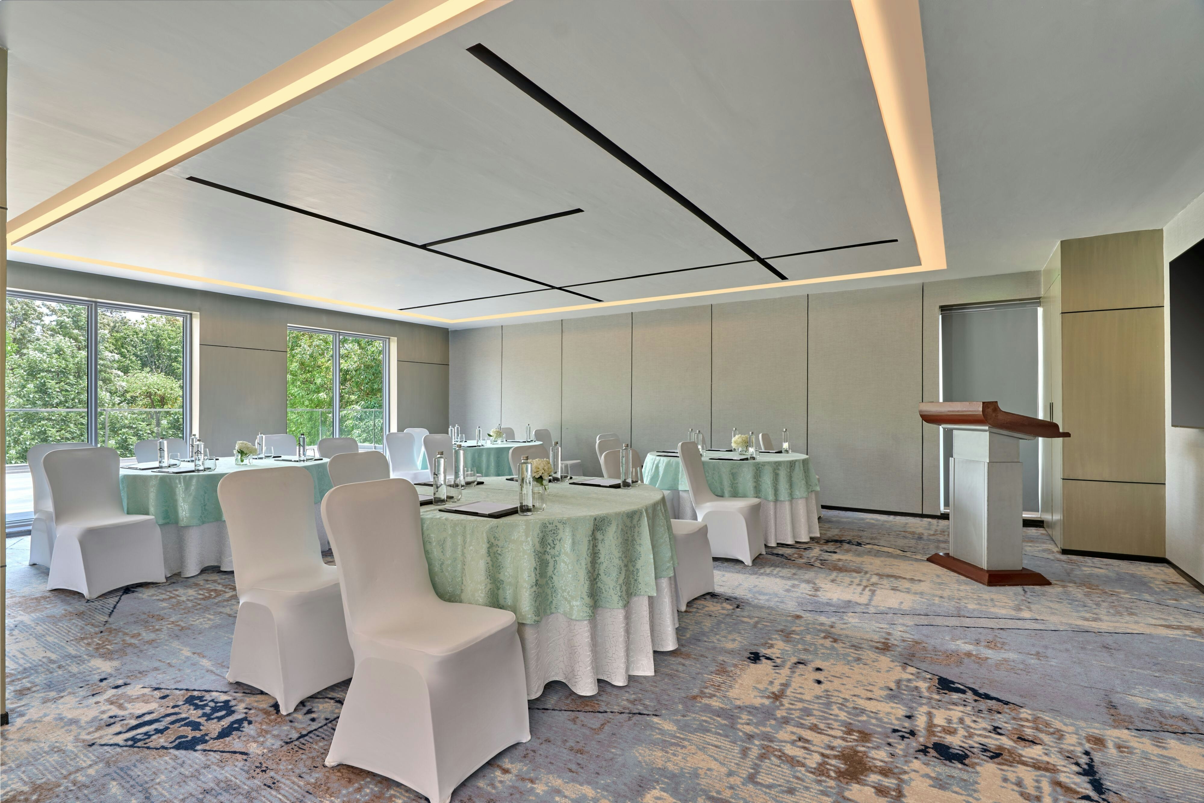 Courtyard by Marriott Aravali Resort 15/20