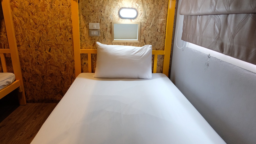 Frutta Hostel - Adults Only 8/48