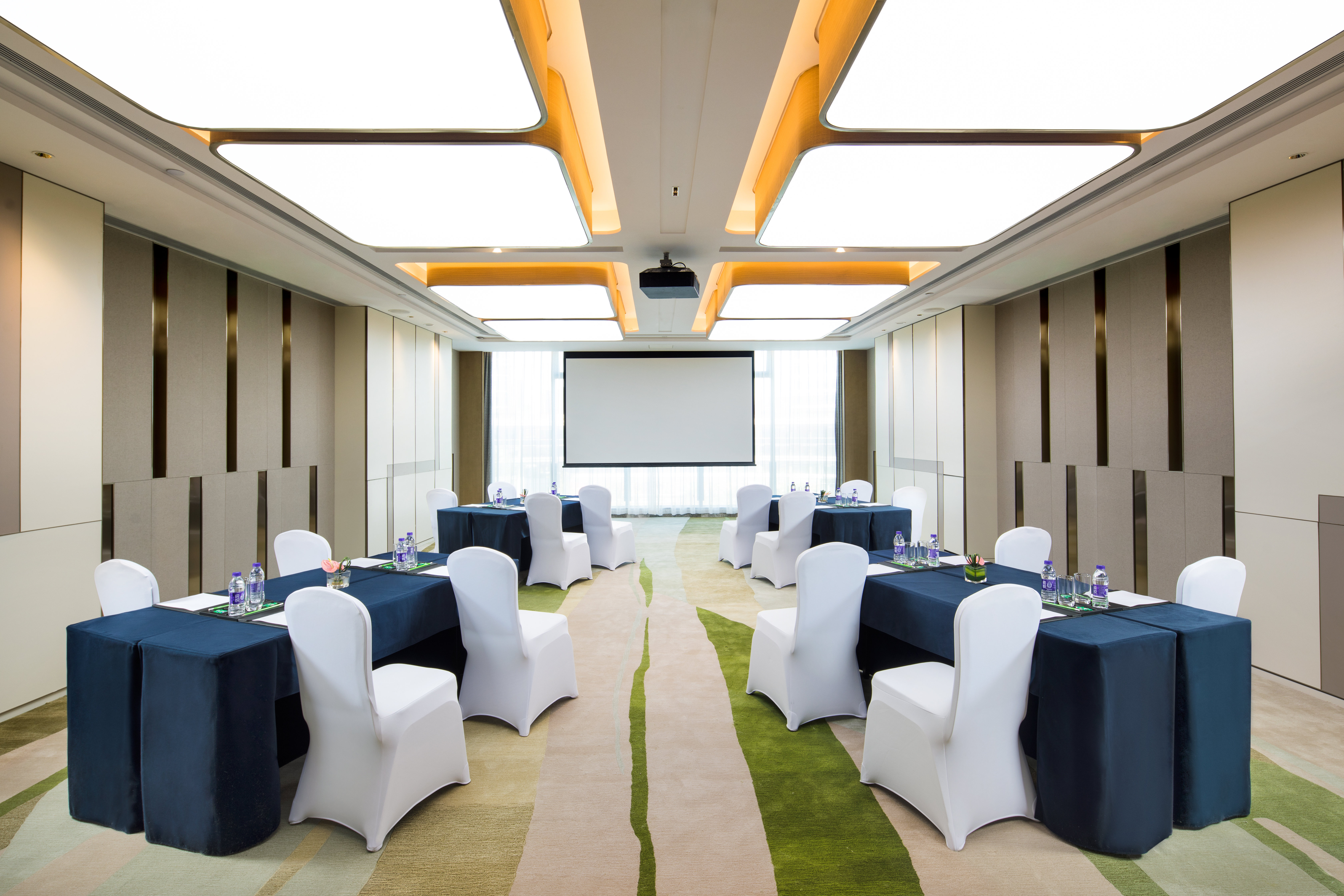 Holiday Inn Zhengzhou Riverside 16/16