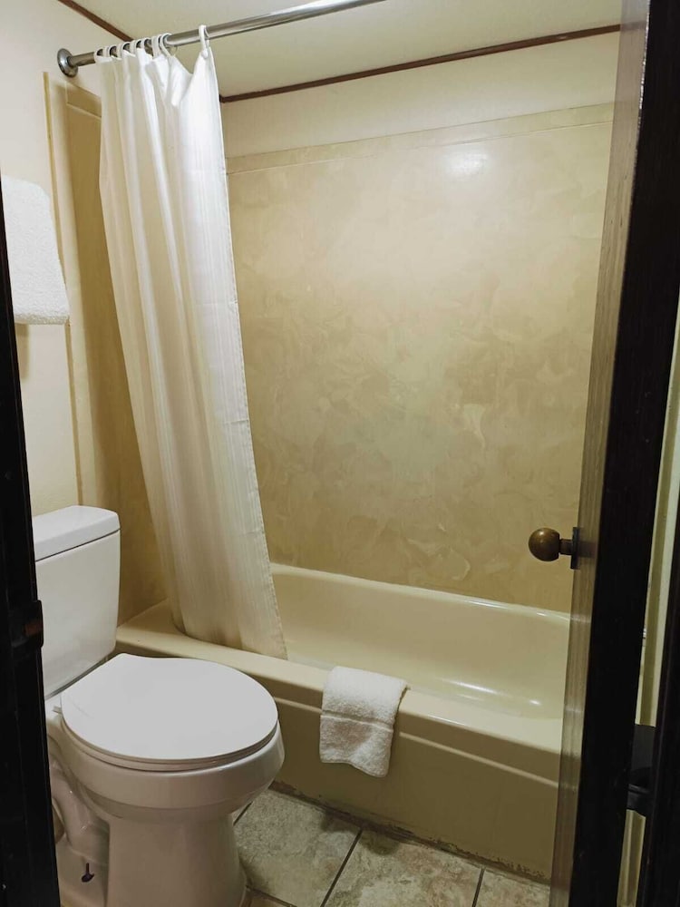 Victorian Inn 22/27