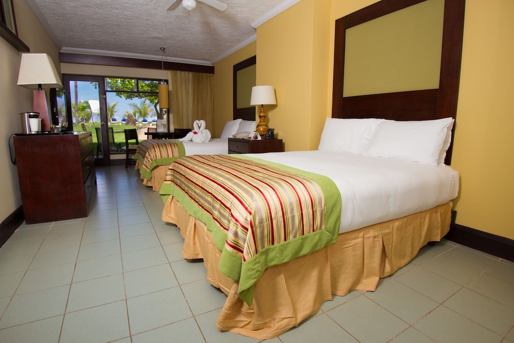 FIESTA, 2 DOUBLE BEDS