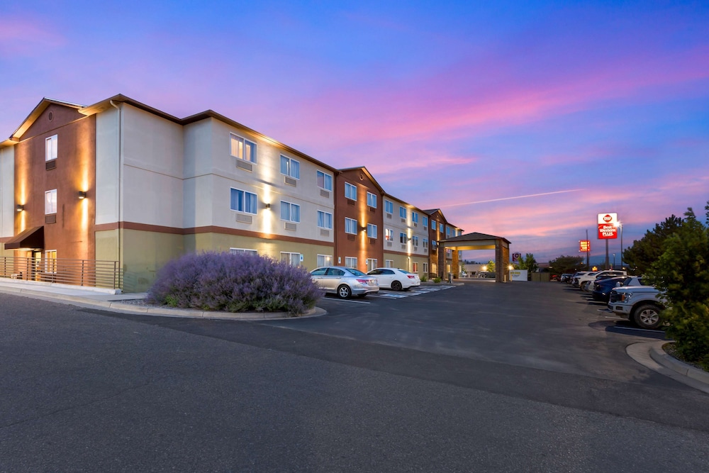 Best Western Plus The Four Corners Inn 66/69