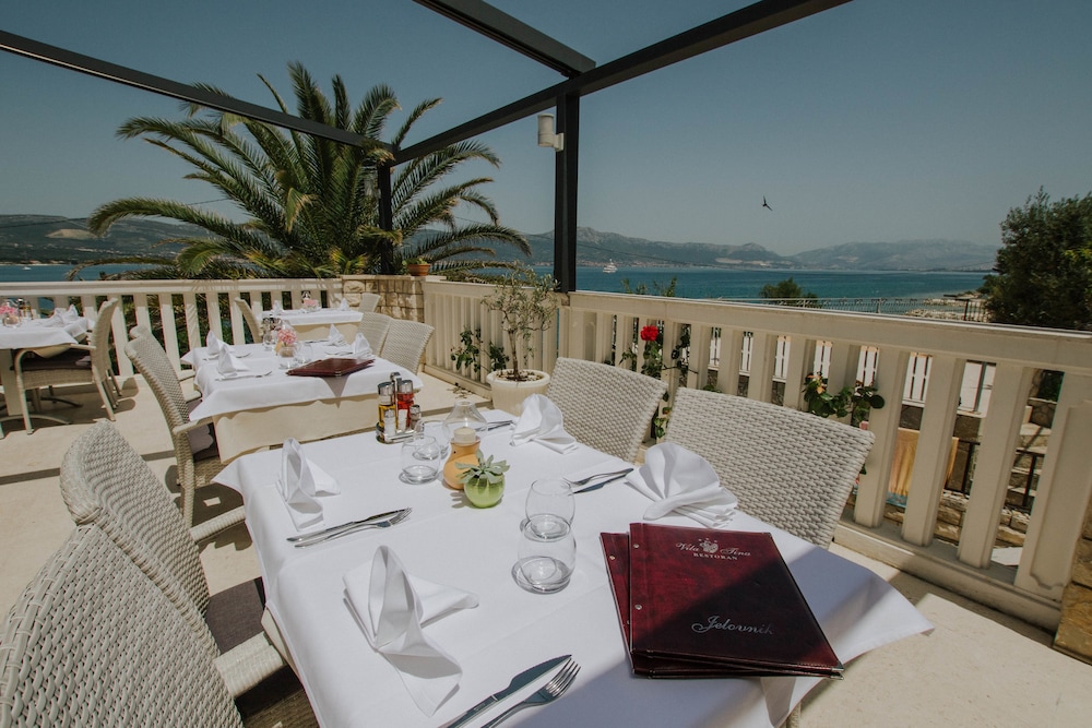 Hotel Vila Tina 35/50