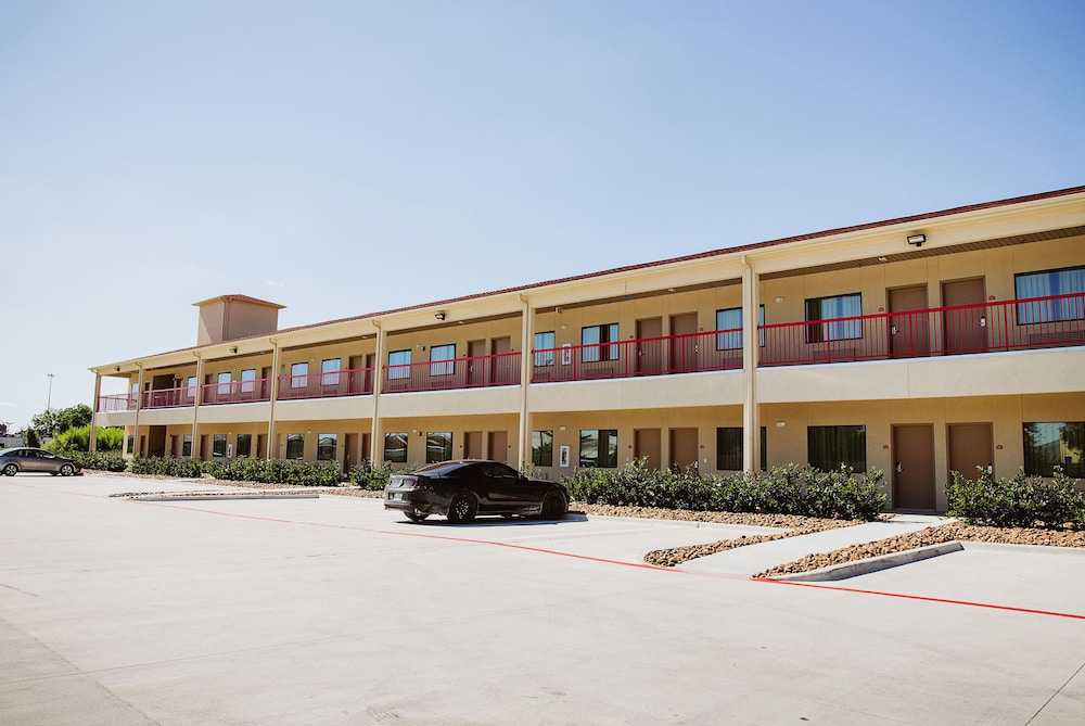Palace Inn Houston Northwest 290 5/39