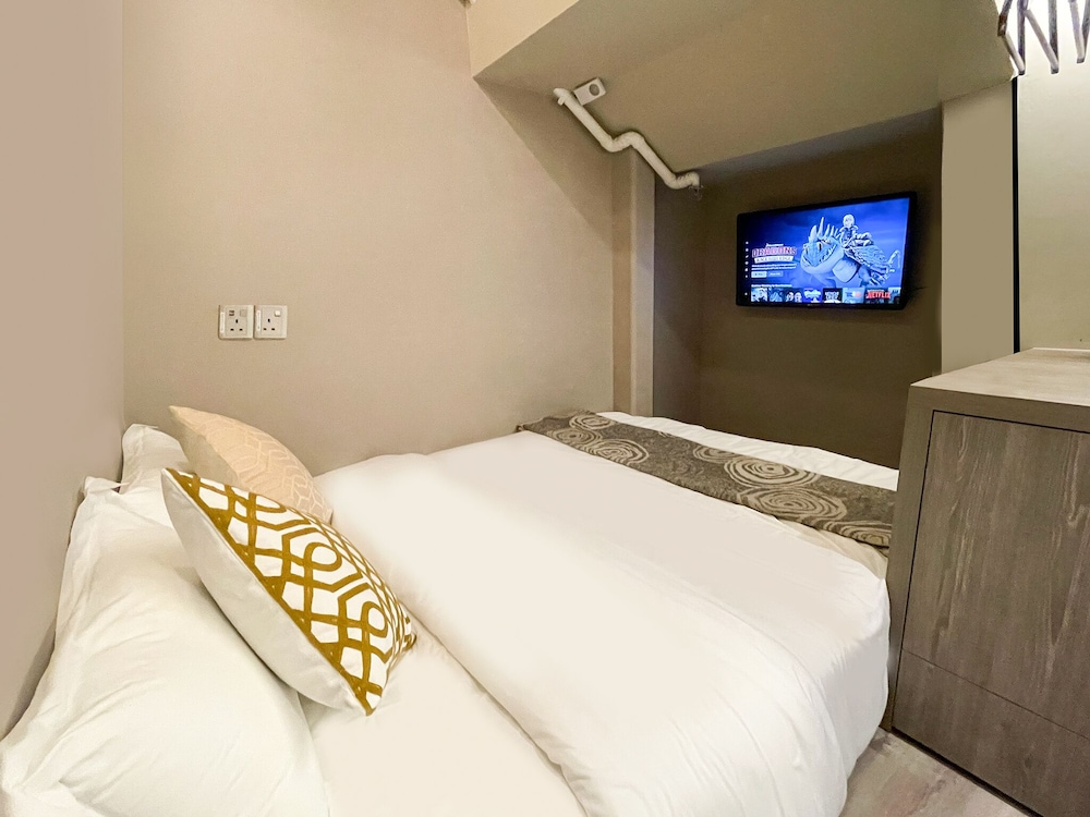 CABIN, SHARED BATHROOM