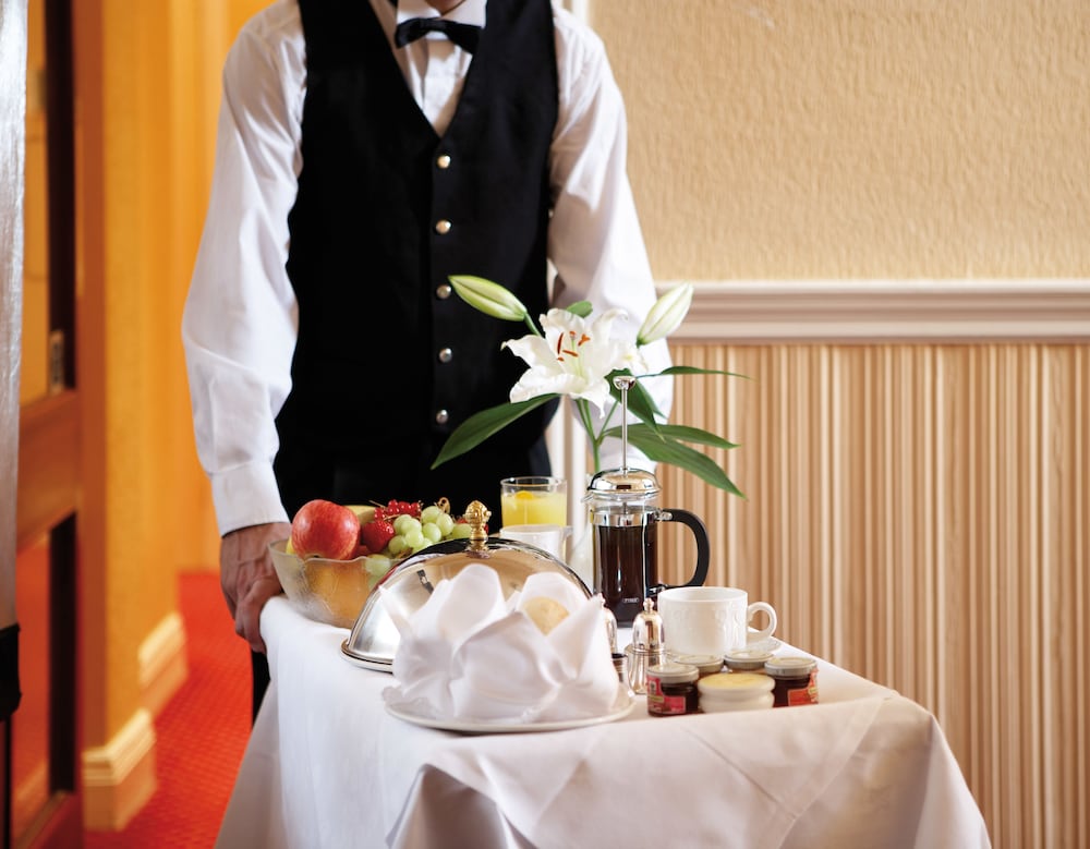 The Belmont Hotel 10/50