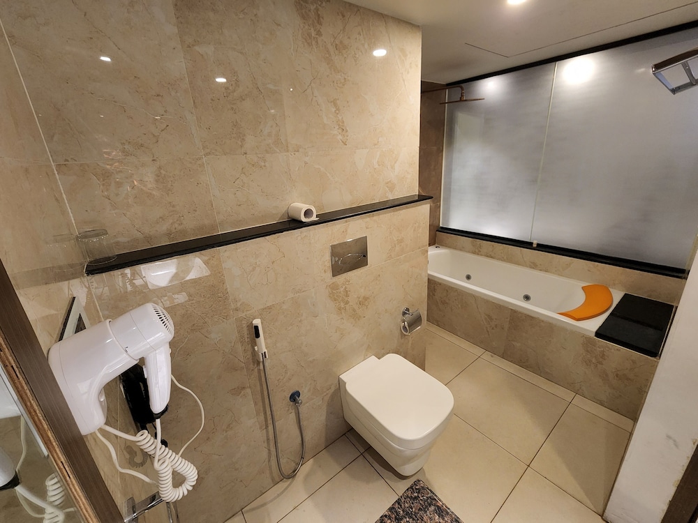 Hotel Preethi International 44/50