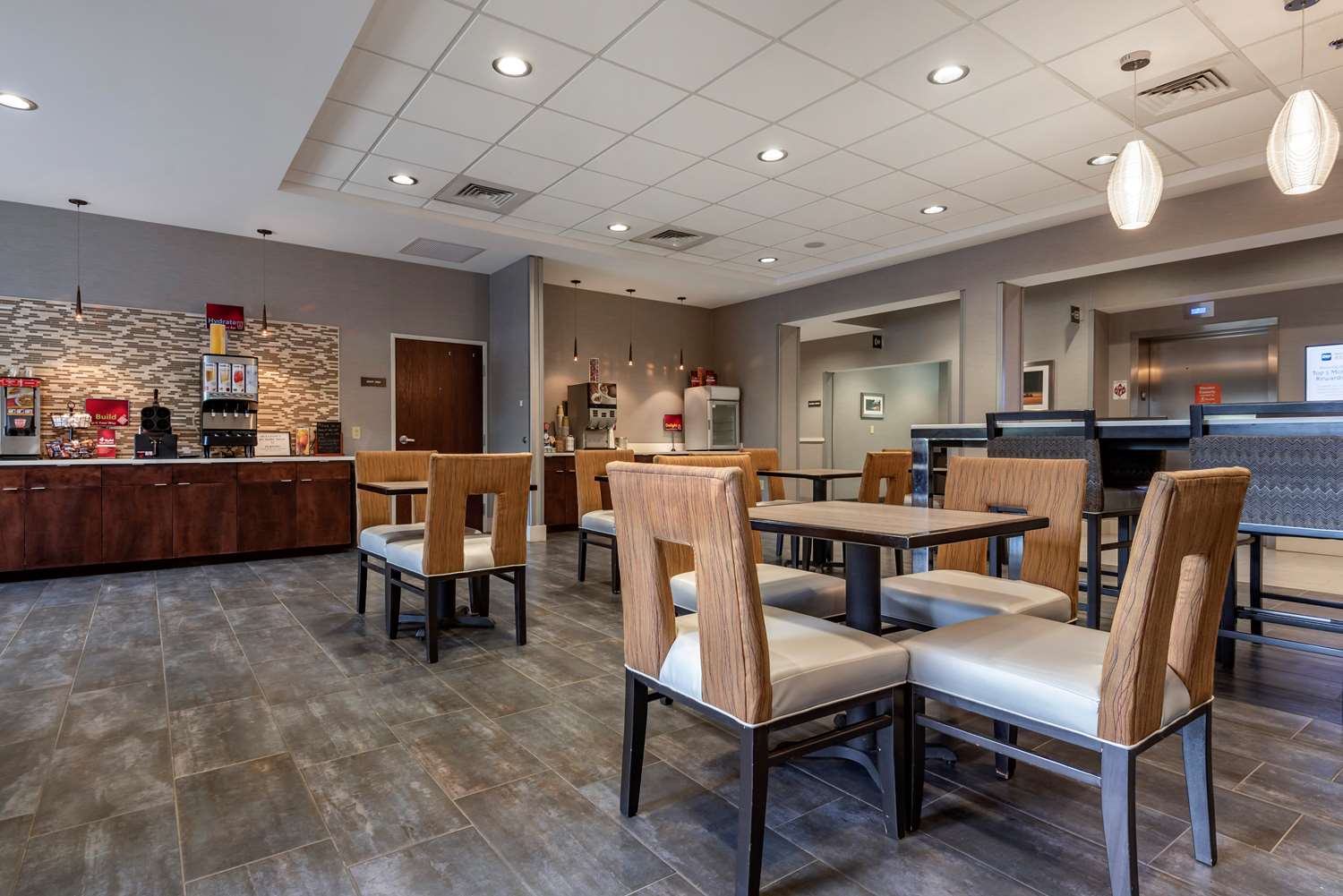 Best Western Plus The Hammondsport Hotel 41/51