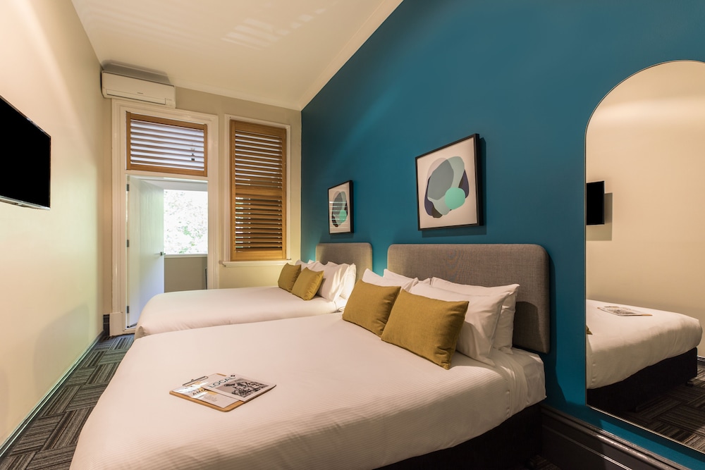 The Jensen Potts Point 16/50