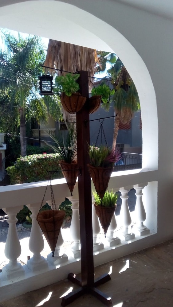 Akogo House 28/29