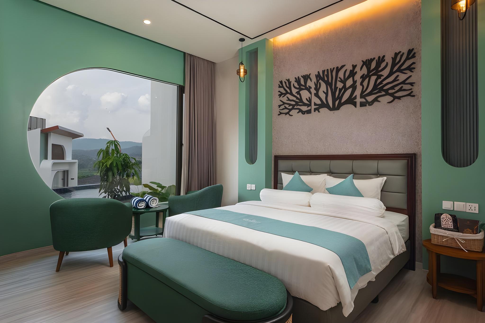 Sultana, Villa, Queen Bed, Pool View