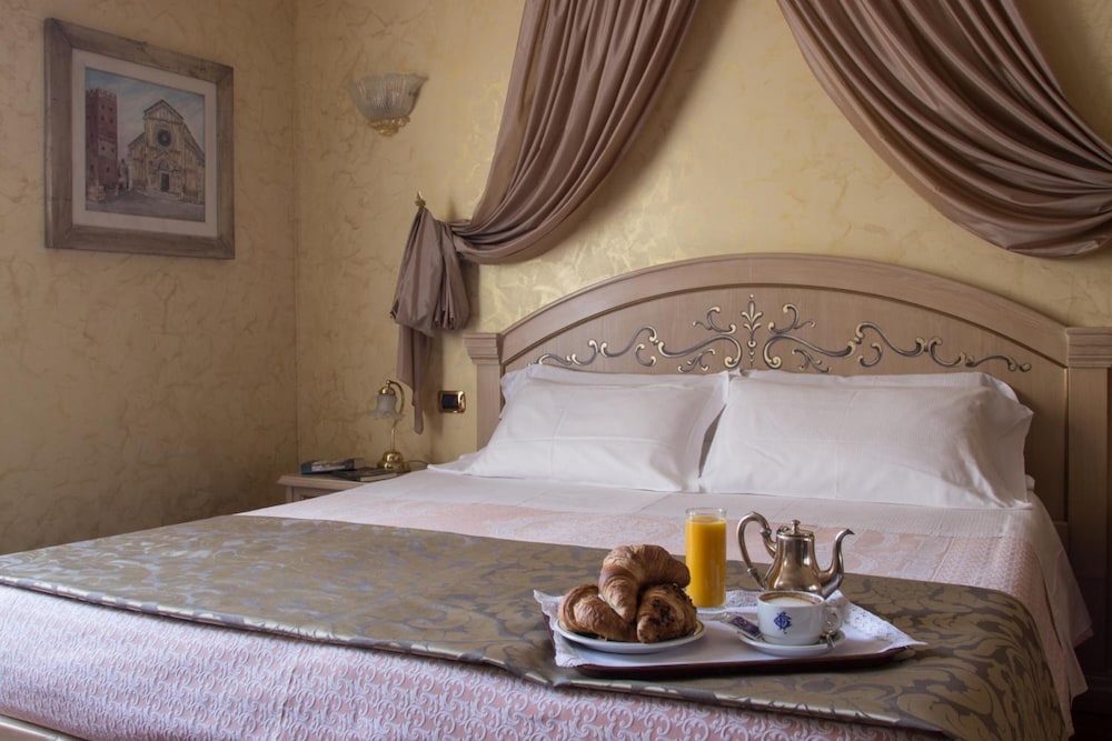 Hotel Colomba D Oro 22/79