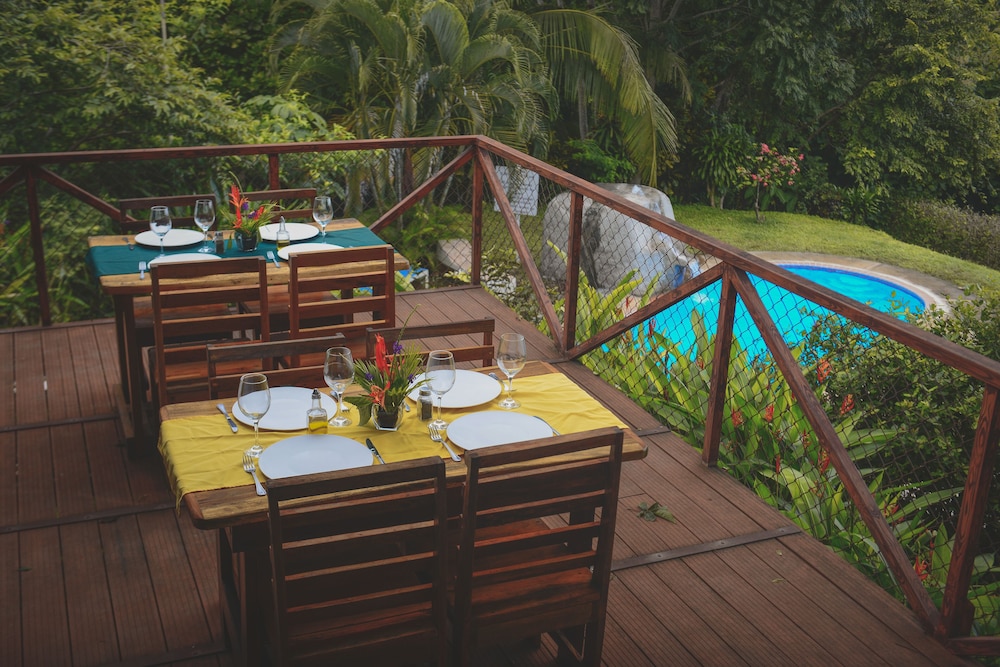 Hotel Cerro Lodge 24/50