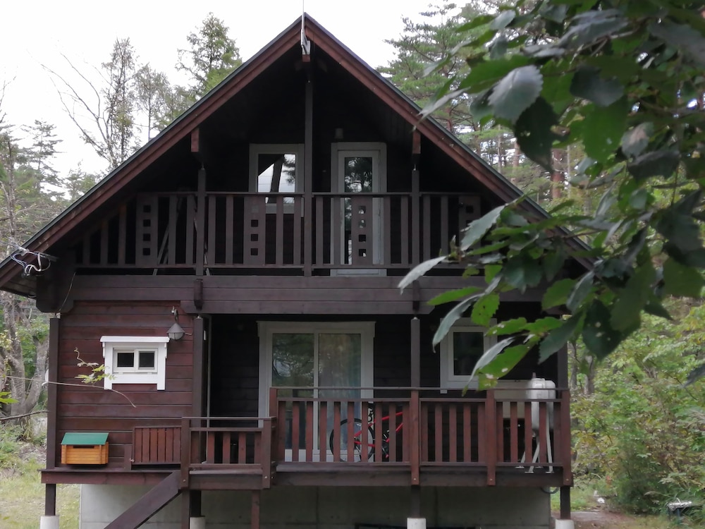 Hal Cottage 2/45
