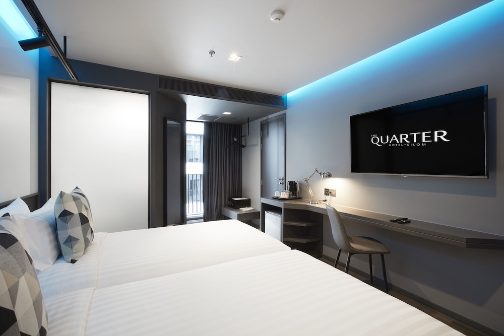 SUPERIOR ROOM WITH TWIN BED