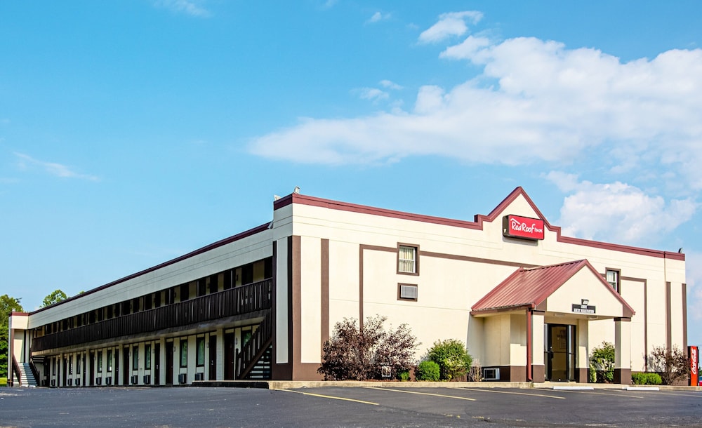 Red Roof Inn Scottsburg 3/27