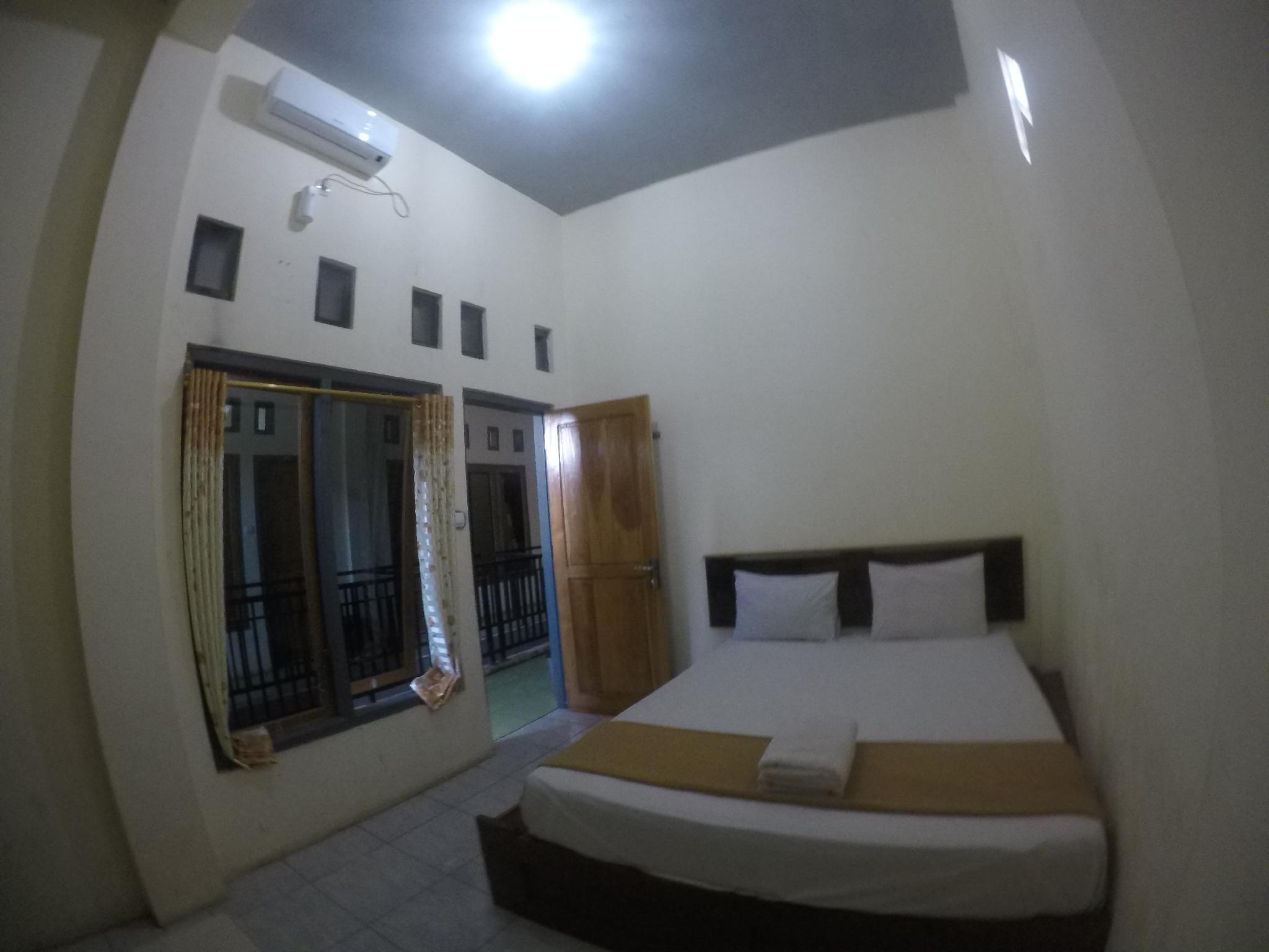 Siola Hotel 11/34