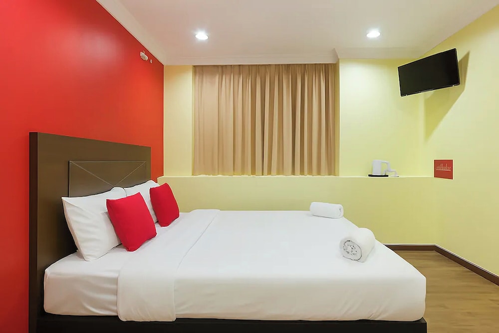 PREMIUM, QUEEN BED