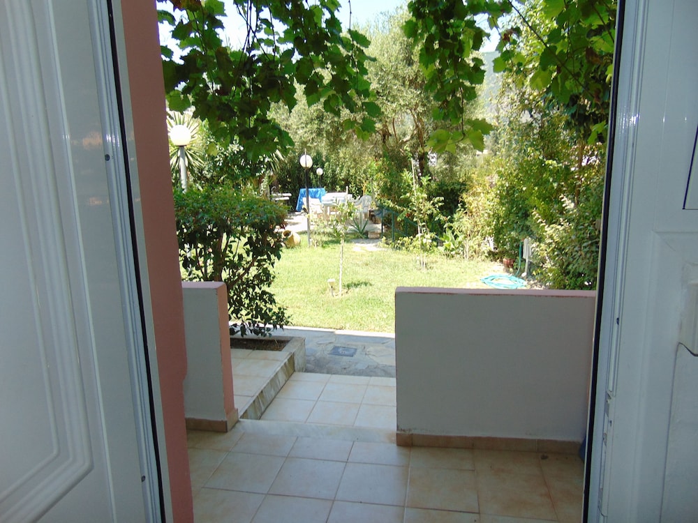 Villa Avra 6/50