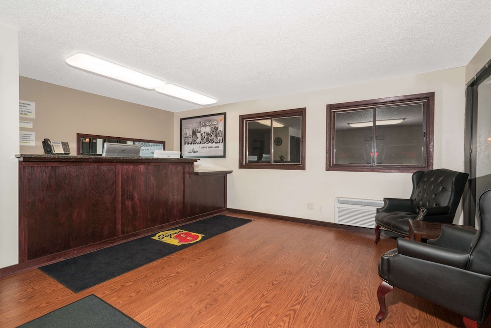 Super 8 By Wyndham St. Cloud 7/26